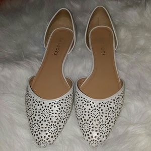 Talbots Shoes - ⭕Talbot's White flats Talbots Shoes - ⭕Talbot's White flats